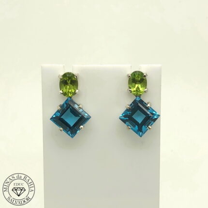 brinco de topázio azul e peridoto 12,0ct 2,78ct