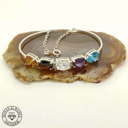 Pulseira de pedras brasileiras