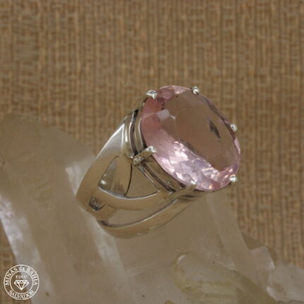 Anel de quartzo rosa