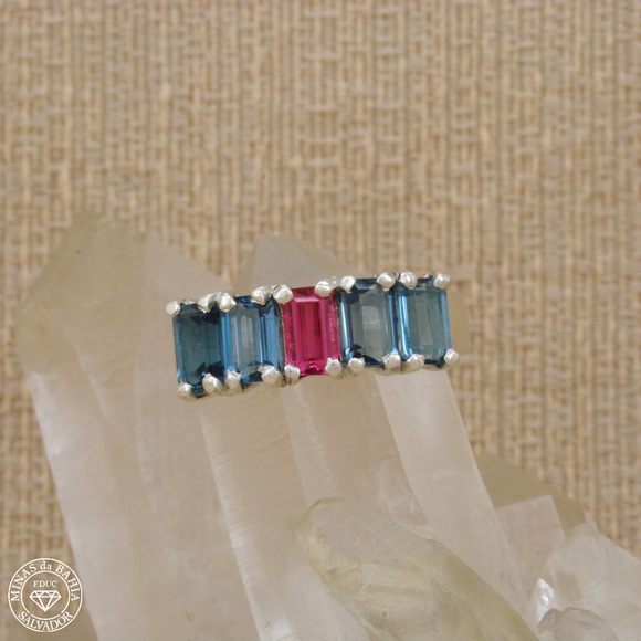 adiv064 anel de turmalina rosa e topázio azul 0,50ct 2,98ct cod271 Anel meia-aliança de turmalina rosa e topázio azul
