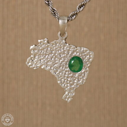 pingente mapa do brasil com esmeralda 0,55ct