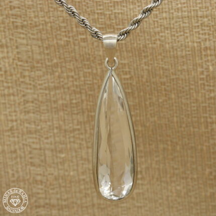 Pingente de cristal de rocha 16,70ct   Prata925