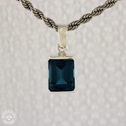 Pingente de topázio London Blue