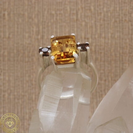 Anel de citrino e andaluzita 4,81ct 0,48ct